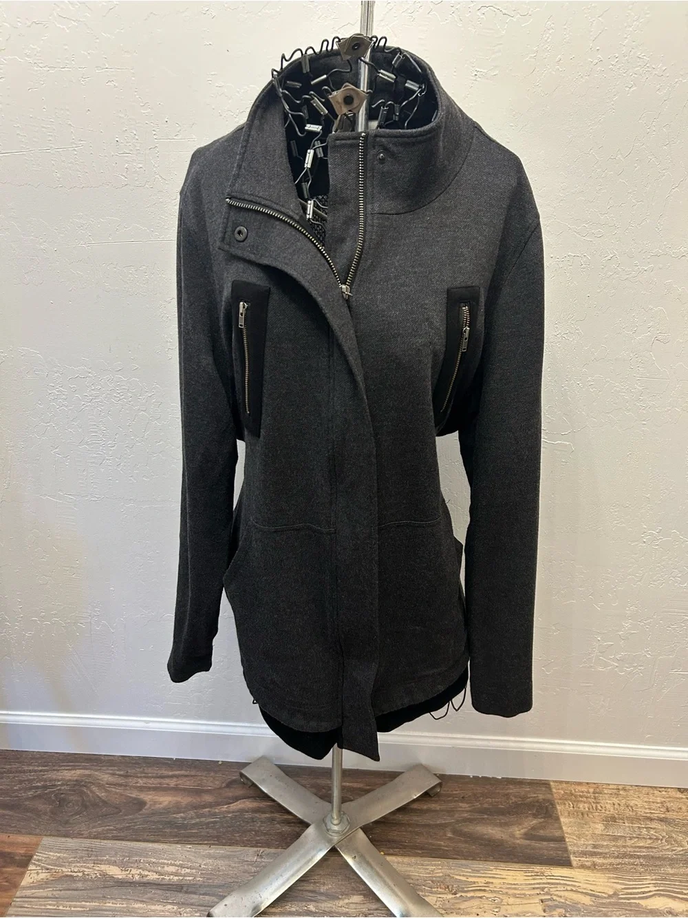 Cabi Gray Moto Jacket Large Mesh Back‎ Zip Detail Belted Sweater Jacket